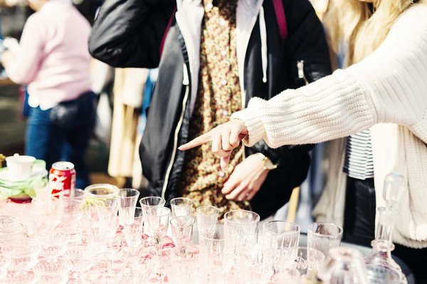 Comment fonctionne un brocanteur qui achète tout à Paris ?